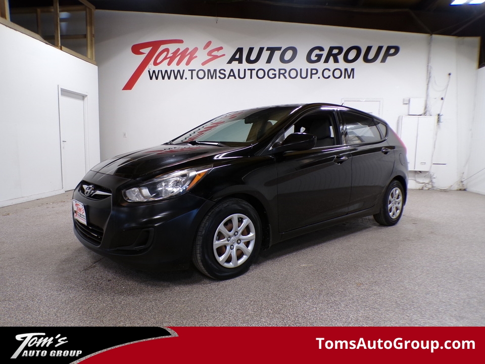 2013 Hyundai Accent GS  - B85715L  - Tom's Budget Cars