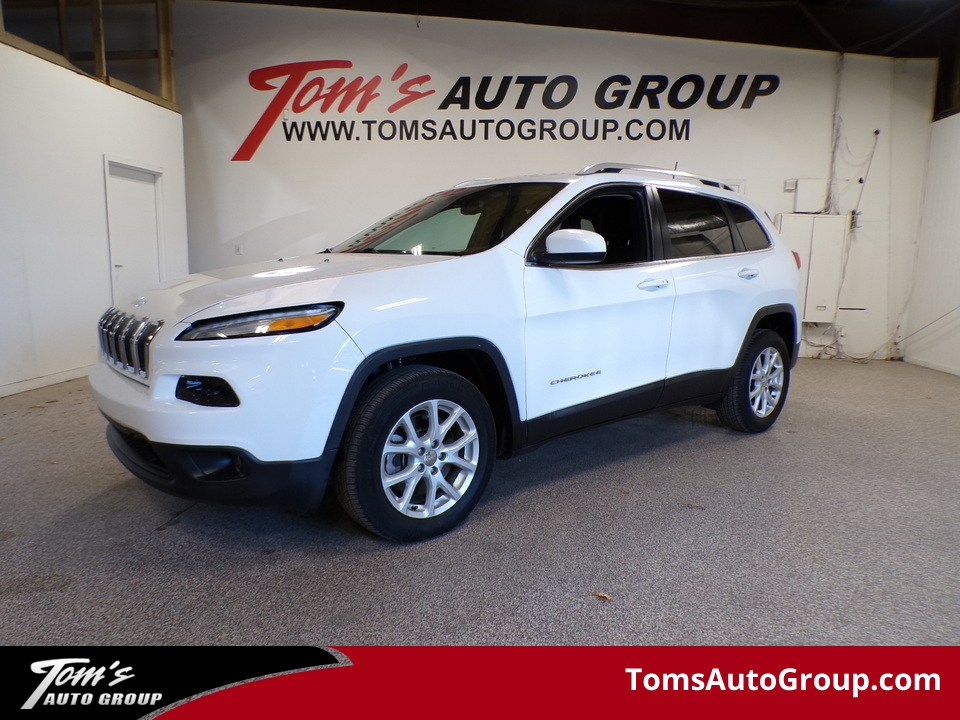 2018 Jeep Cherokee Latitude Plus  - 38167  - Tom's Auto Sales, Inc.