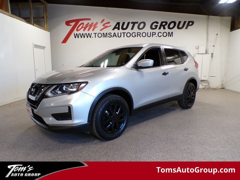 2017 Nissan Rogue  - Tom's Auto Sales, Inc.