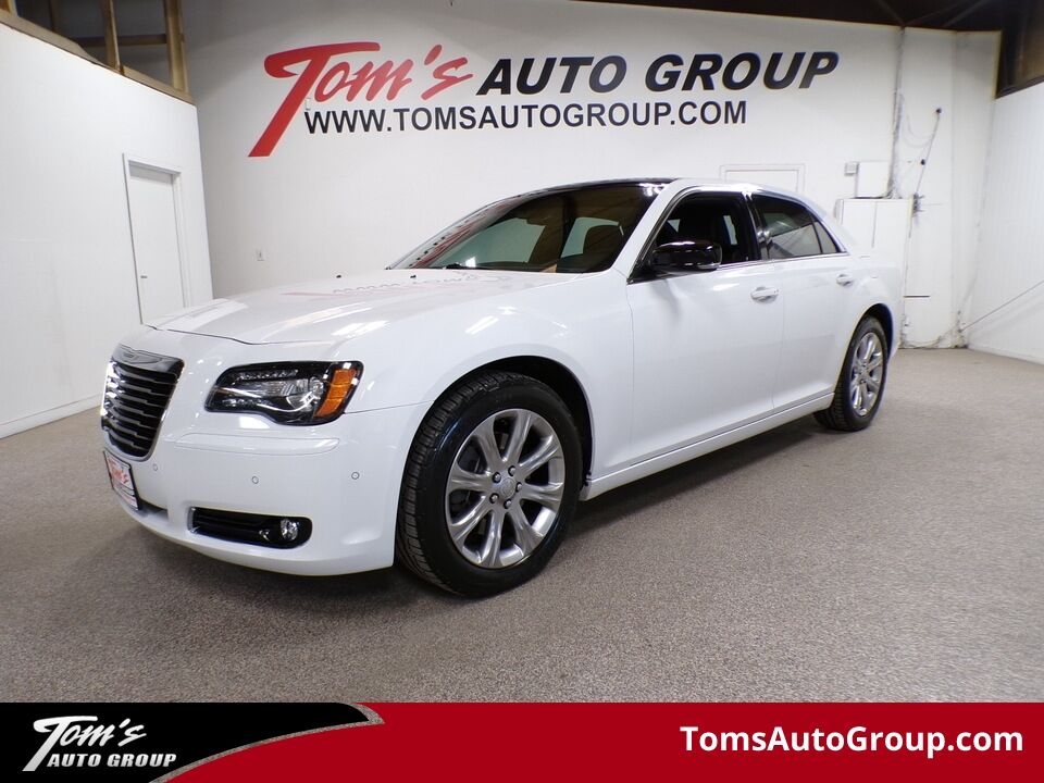 2013 Chrysler 300  - Tom's Budget Cars