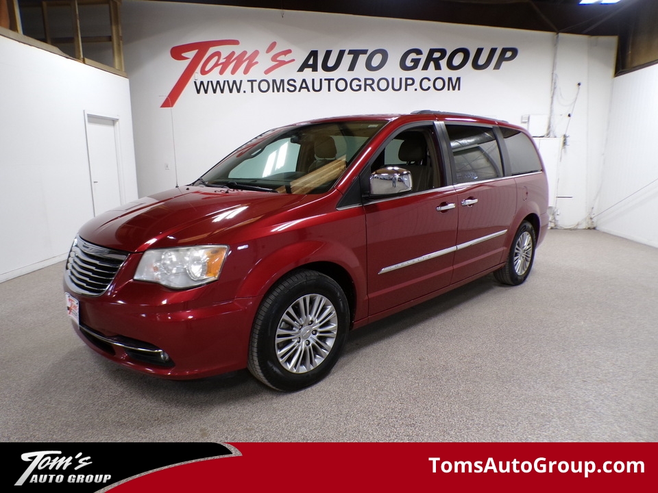 2013 Chrysler Town & Country Touring-L  - B97024L  - Tom's Budget Cars