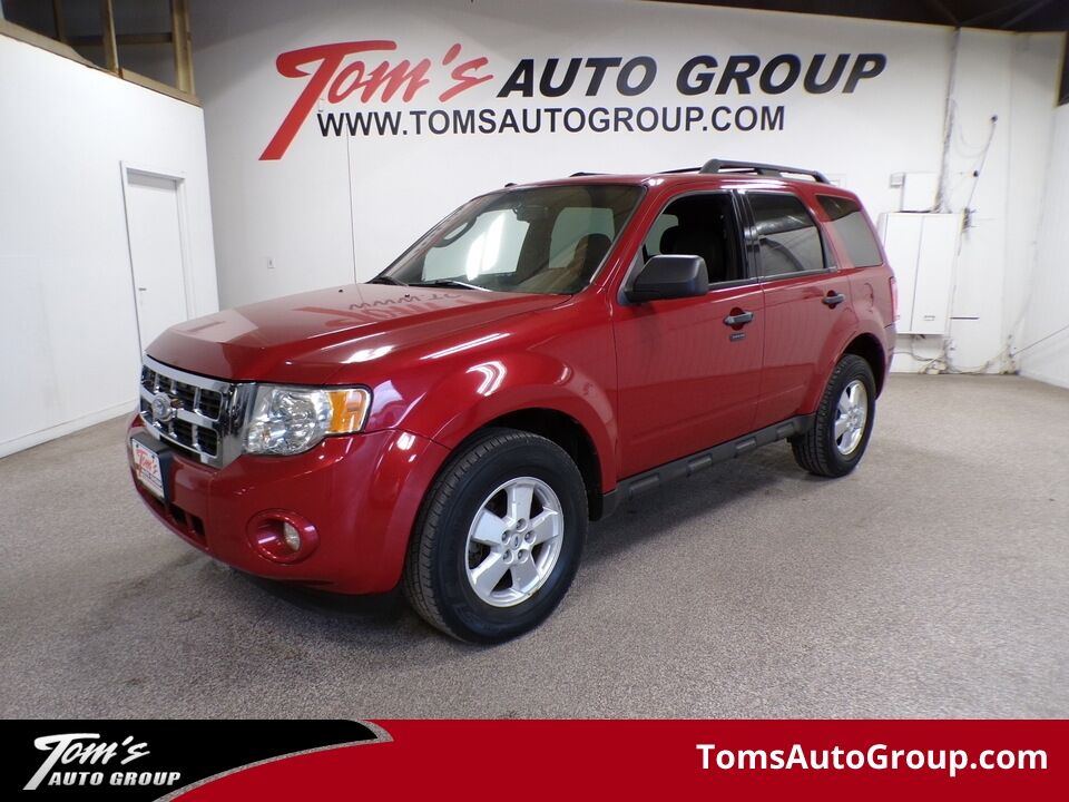 2010 Ford Escape  - Toms Auto Sales West