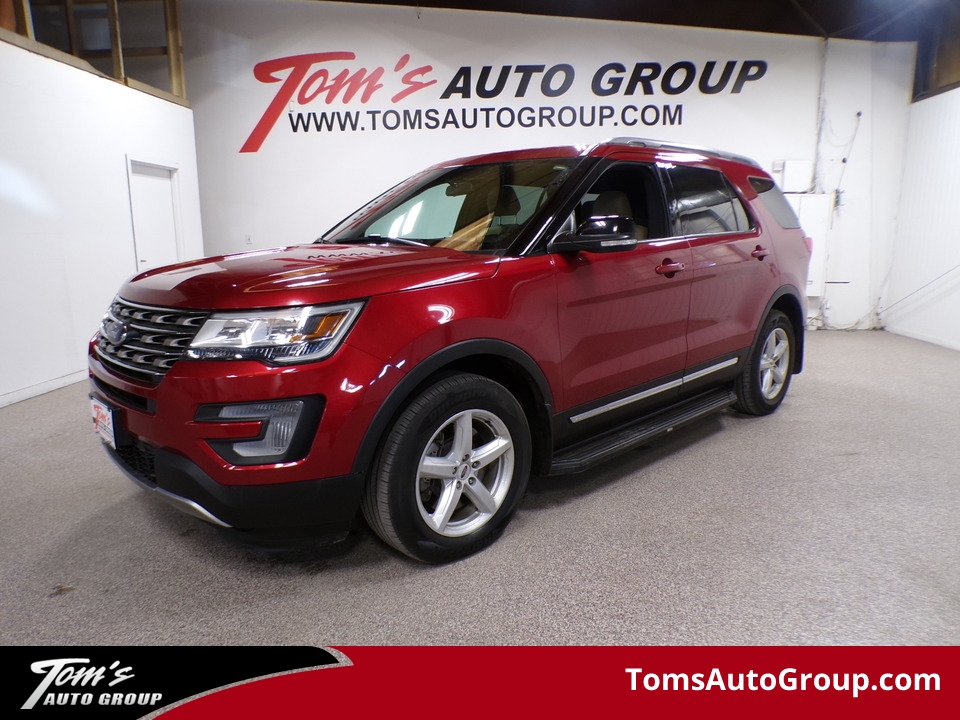 2017 Ford Explorer XLT  - W12330L  - Tom's Auto Group