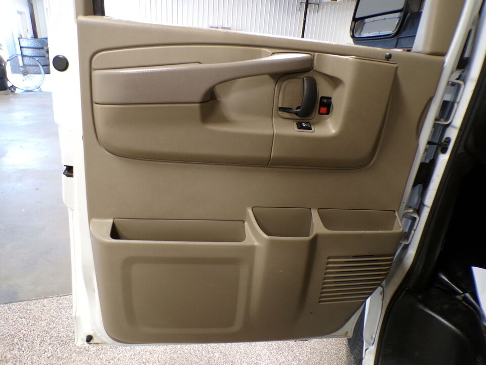 2014 Chevrolet Express  - Tom's Budget Cars