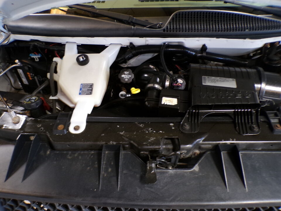 2014 Chevrolet Express  - Tom's Budget Cars