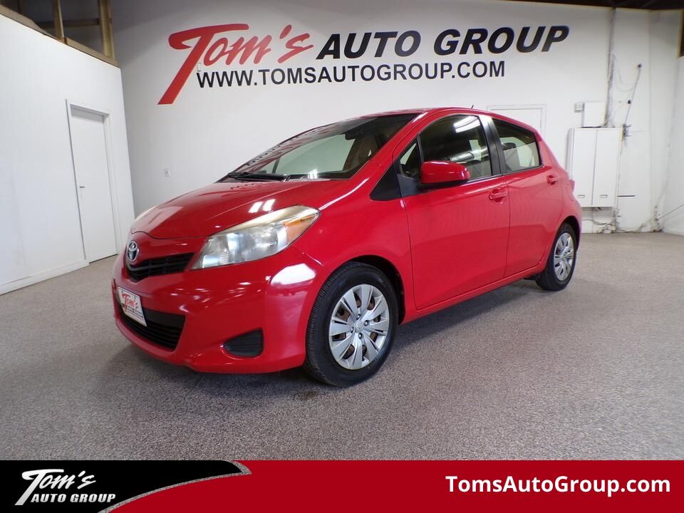 2013 Toyota Yaris  - Tom's Budget Cars
