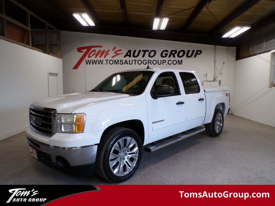 2013 GMC Sierra 1500  - Tom's Auto Group