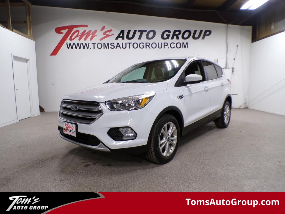 2019 Ford Escape SE  - M65487  - Tom's Auto Sales, Inc.