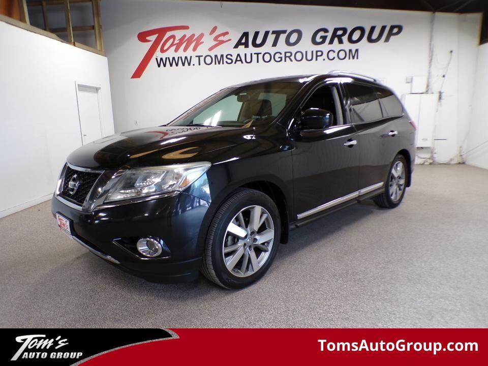 2015 Nissan Pathfinder  - Tom's Auto Sales, Inc.
