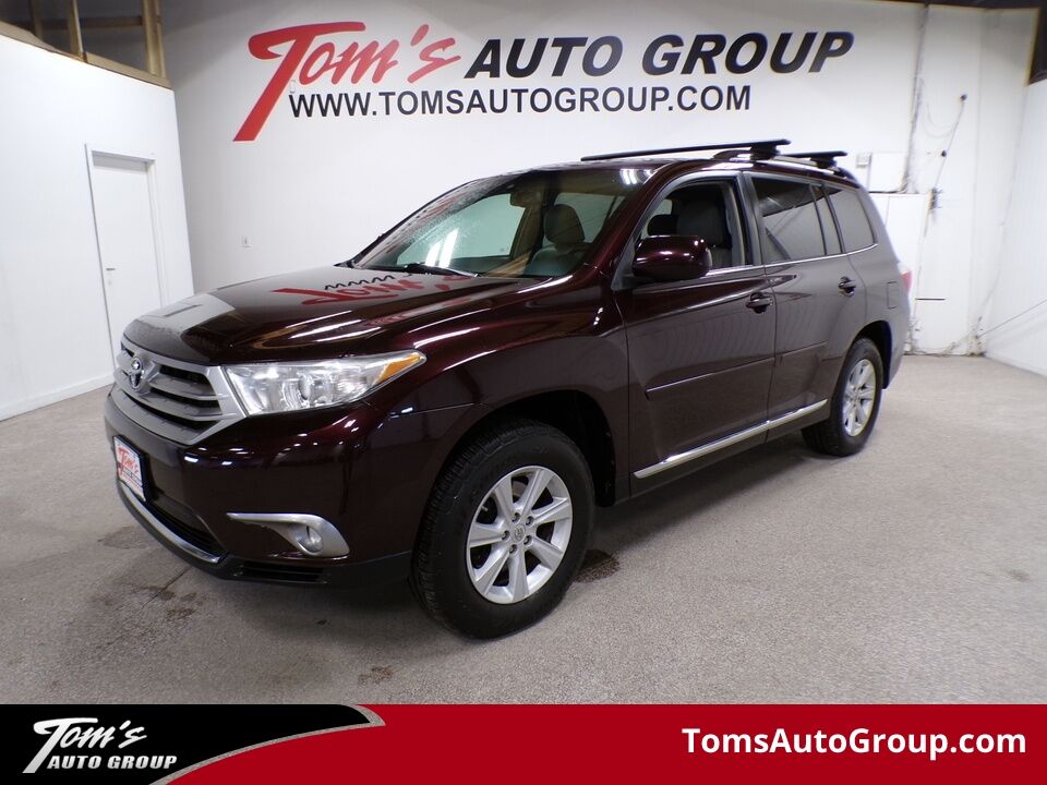 2012 Toyota Highlander  - Tom's Auto Group