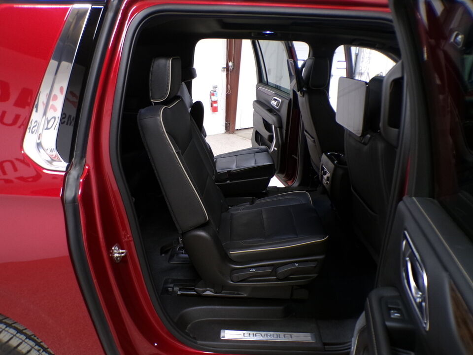 2021 Chevrolet Suburban  - Tom's Credit City