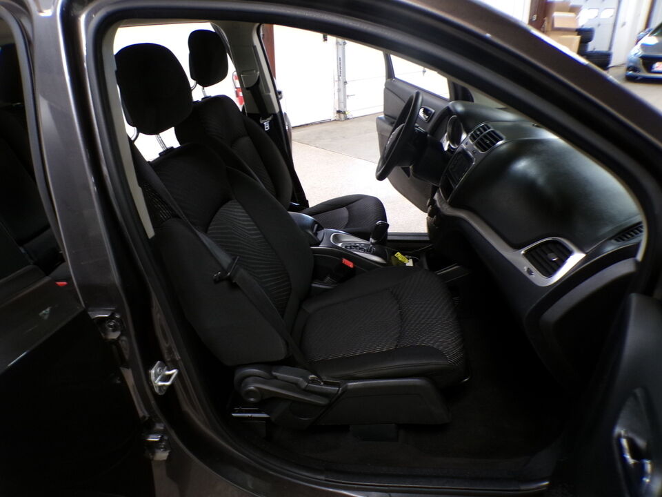 2017 Dodge Journey  - Tom's Credit City