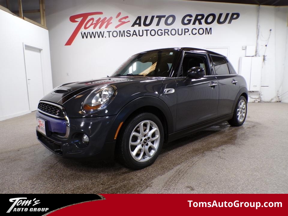 2015 Mini Cooper Hardtop 4 Door S  - W55867L  - Toms Auto Sales West