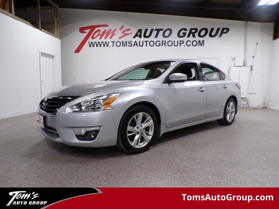 2015 Nissan Altima  - Tom's Auto Sales, Inc.