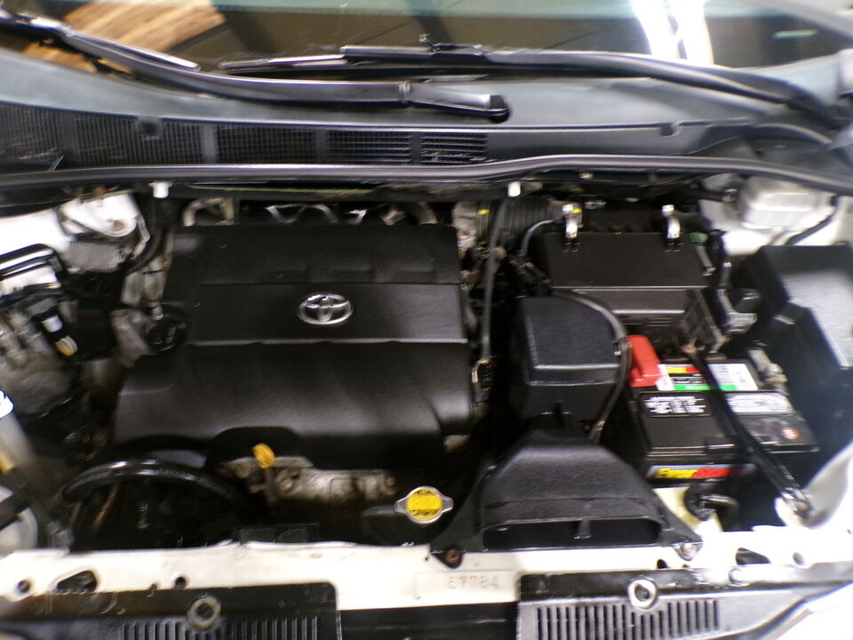 2012 Toyota Sienna  - Tom's Budget Cars