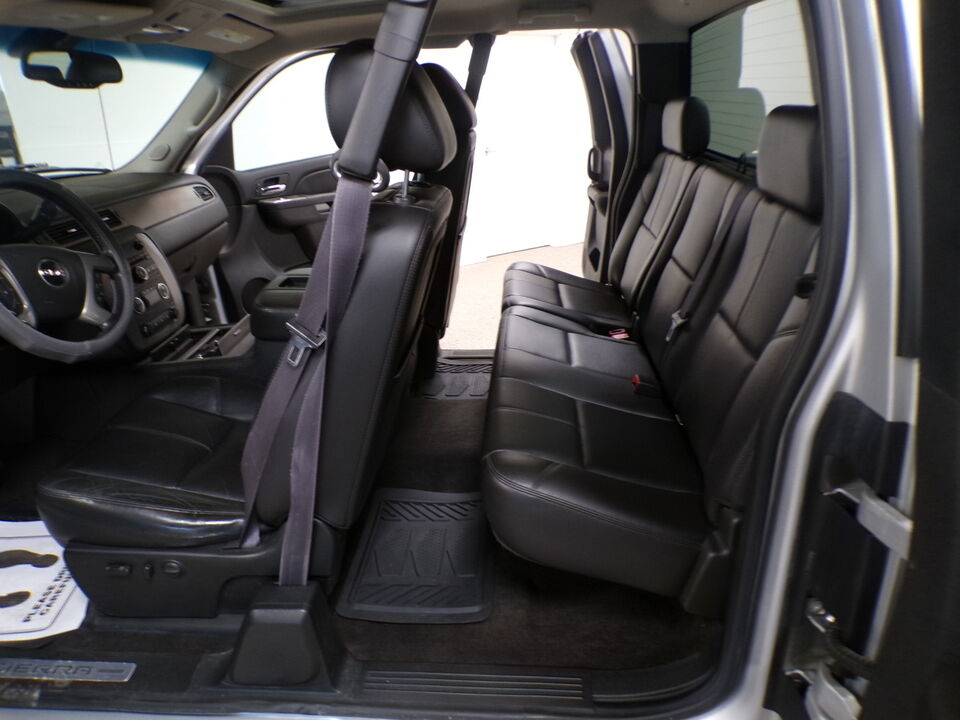 2011 GMC Sierra 1500  - Tom's Credit City