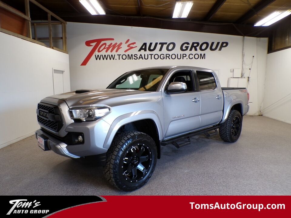 2018 Toyota Tacoma  - Tom's Auto Sales North