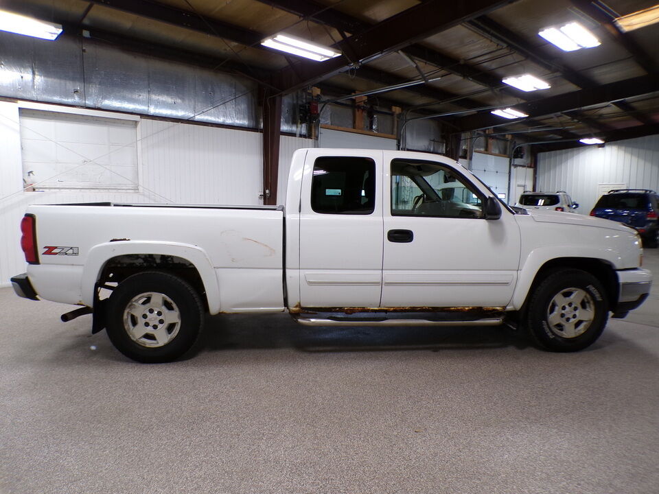 2006 Chevrolet Silverado 1500  - Tom's Credit City