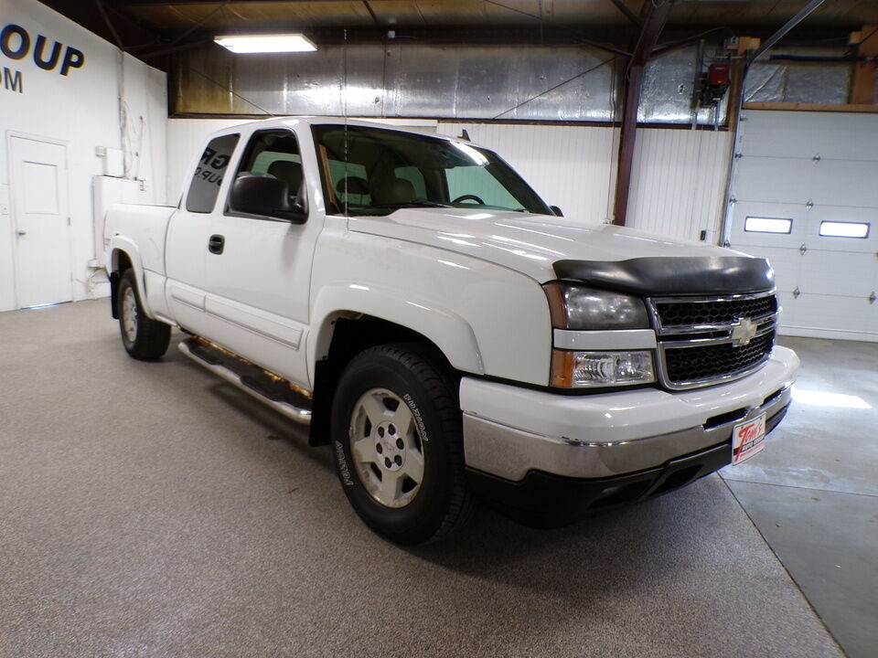 2006 Chevrolet Silverado 1500  - Tom's Credit City