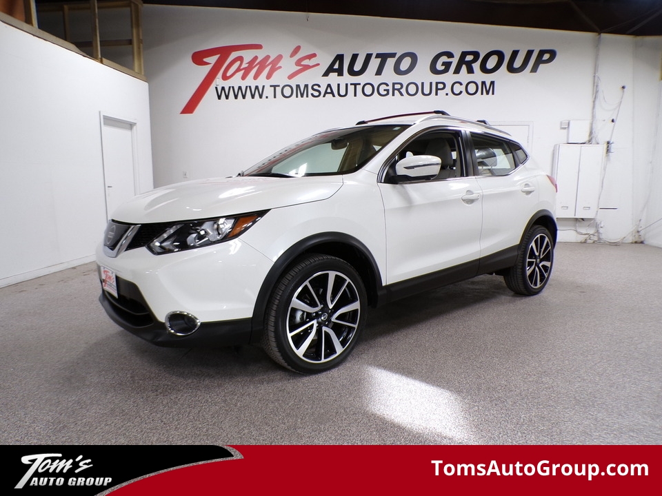 2019 Nissan Rogue Sport SL  - N14870L  - Tom's Auto Group