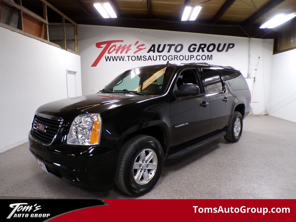 2014 GMC Yukon XL  - Tom's Auto Sales North