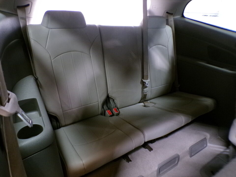 2015 Chevrolet Traverse  - Tom's Budget Cars