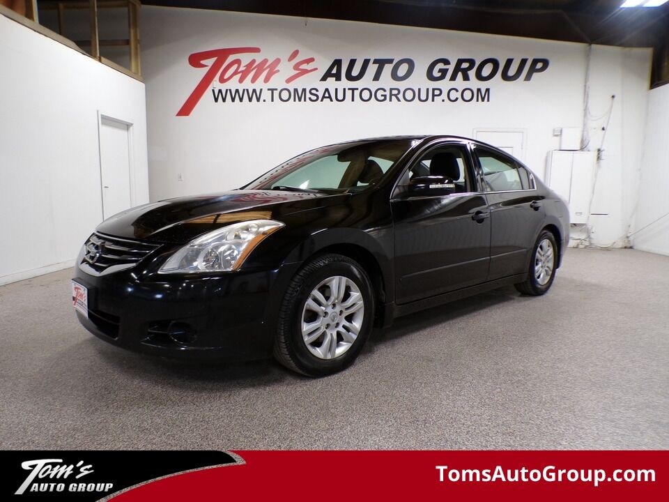 2012 Nissan Altima  - Tom's Auto Sales, Inc.