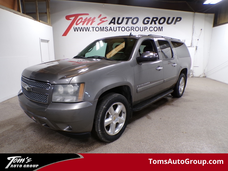 2008 Chevrolet Suburban LTZ  - B17017L  - Tom's Auto Group