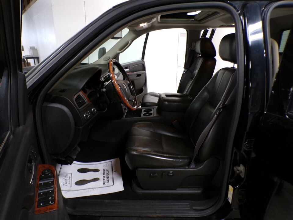 2011 GMC Sierra 3500HD  - Tom's Credit City