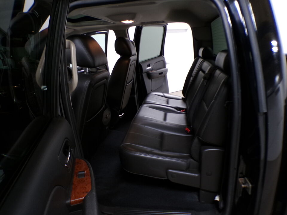 2011 GMC Sierra 3500HD  - Tom's Credit City