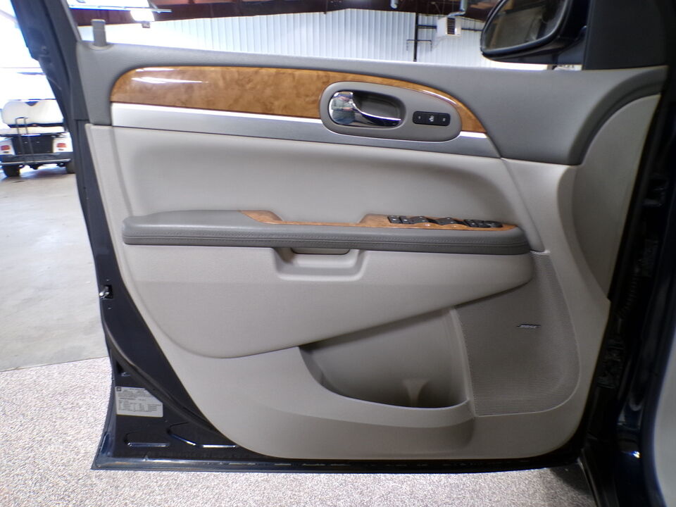 2008 Buick Enclave  - Tom's Budget Cars