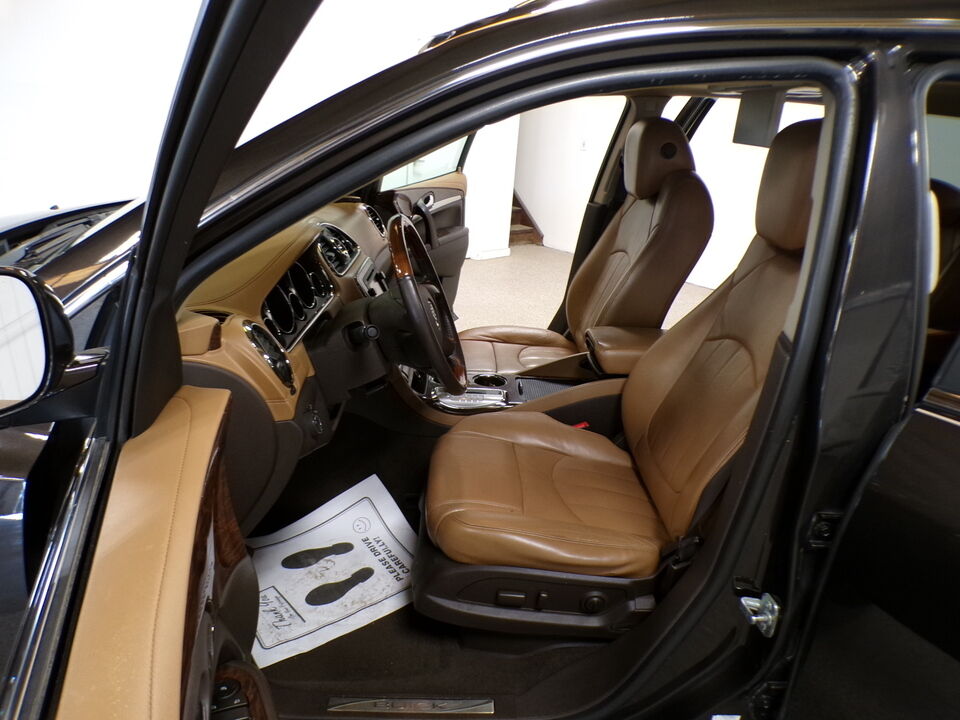 2013 Buick Enclave  - Tom's Budget Cars
