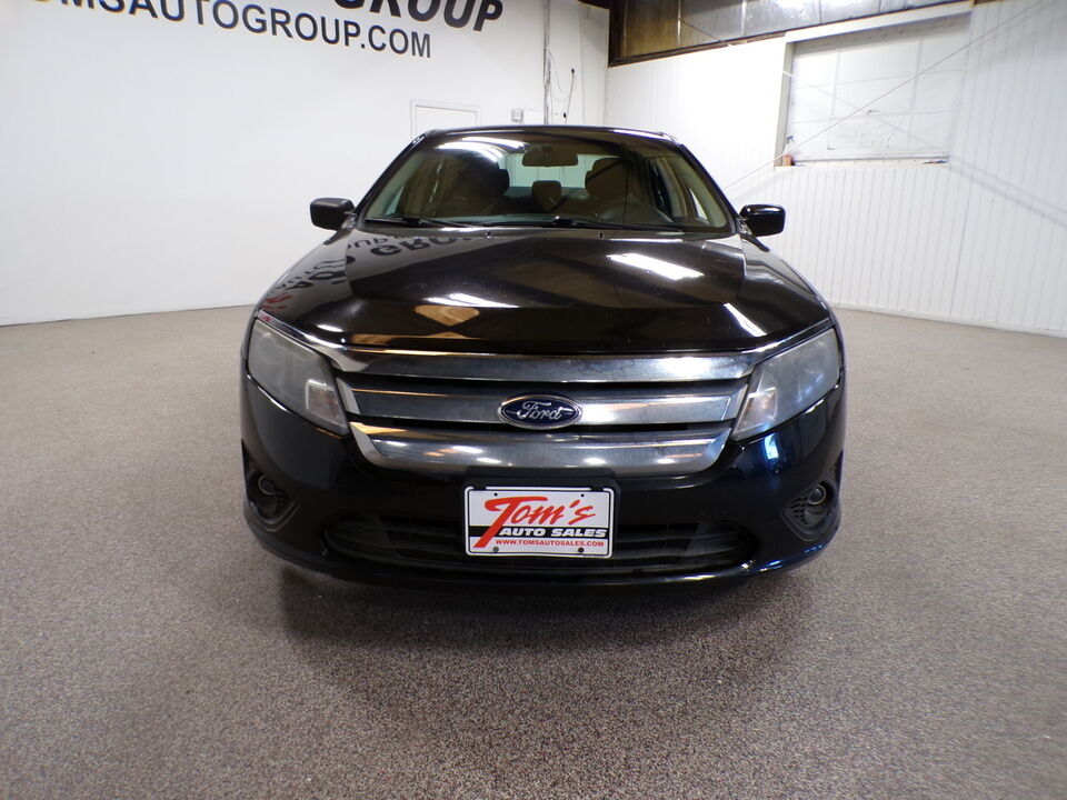 2011 Ford Fusion  - Tom's Budget Cars