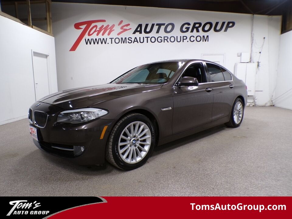 2013 BMW 5 Series  - Tom's Venta De Auto