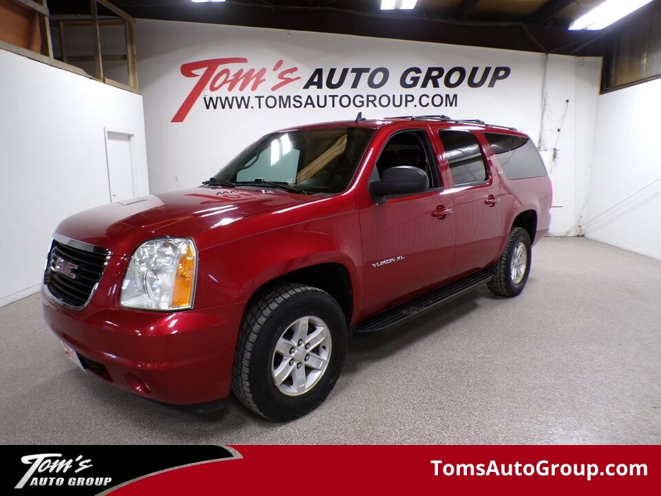 2013 GMC Yukon XL  - Tom's Auto Group