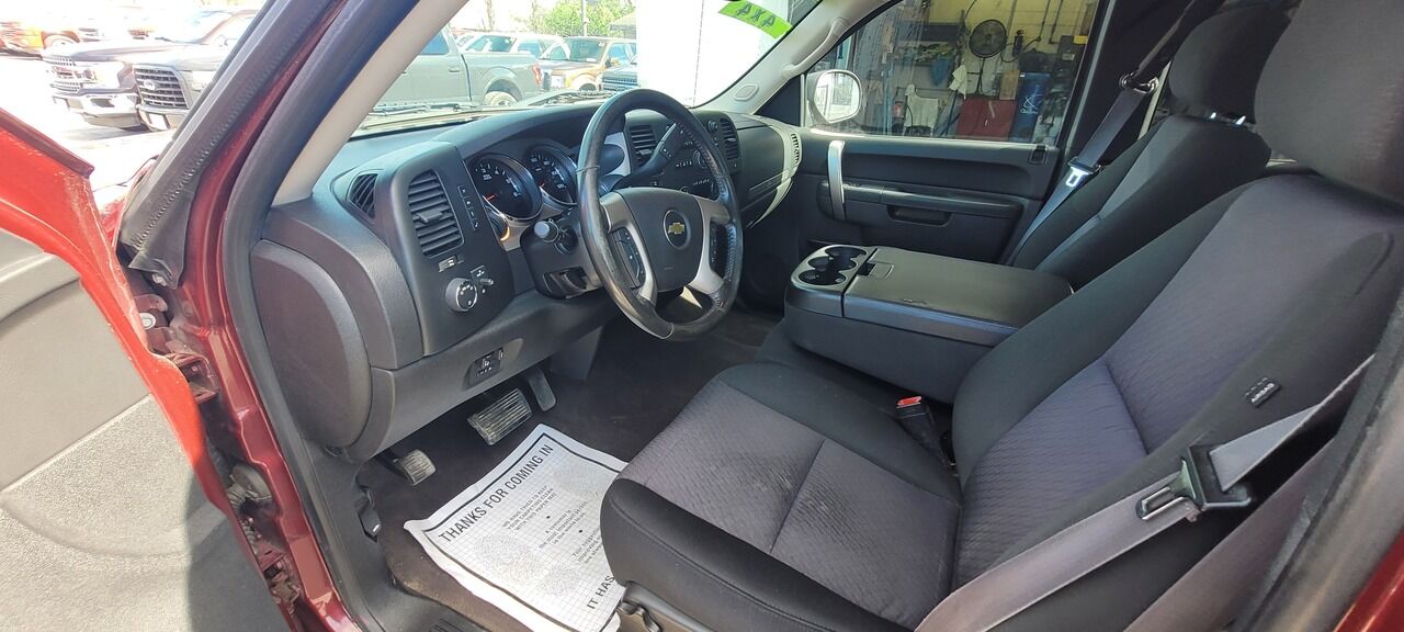 2013 Chevrolet Silverado 1500  - Tom's Credit City