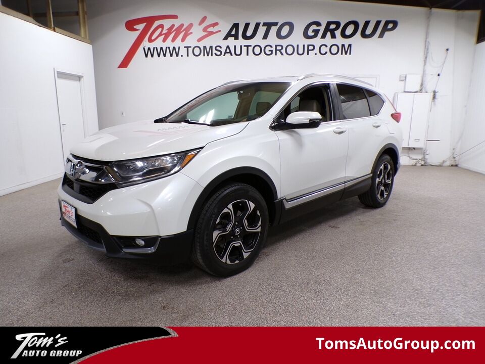 2017 Honda CR-V  - Tom's Auto Group