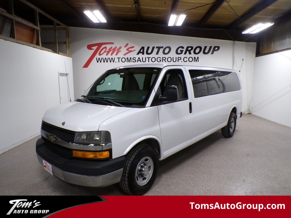 2012 Chevrolet Express Passenger 1LT  - N42392L  - Tom's Auto Group