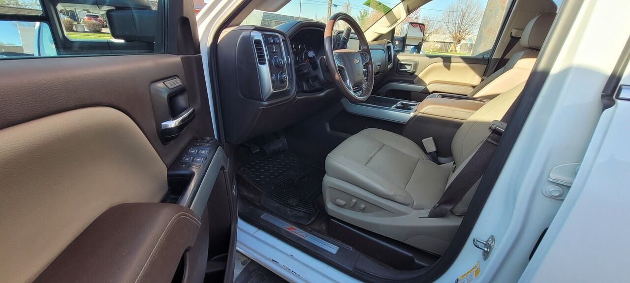 2018 Chevrolet Silverado 2500HD  - Tom's Credit City