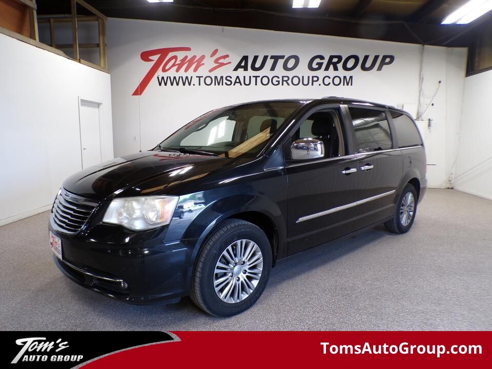 2014 Chrysler Town & Country  - Tom's Auto Sales North