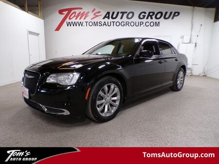 2018 Chrysler 300  - Tom's Budget Cars