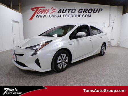 2016 Toyota Prius  - Tom's Auto Group