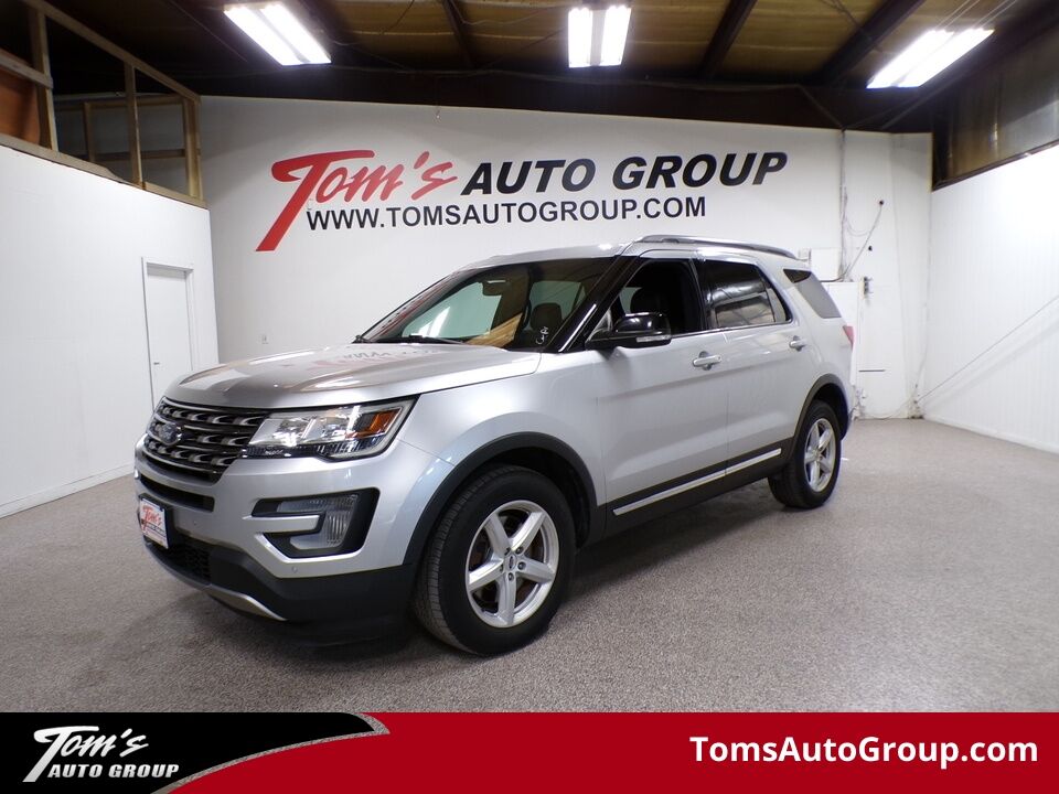 2017 Ford Explorer  - Toms Auto Sales West