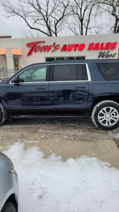 2020 Chevrolet Suburban  - Tom's Budget Cars