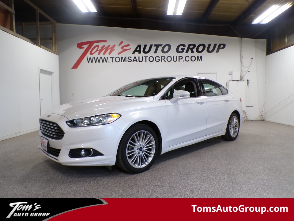 2016 Ford Fusion SE  - N24439L  - Tom's Auto Group