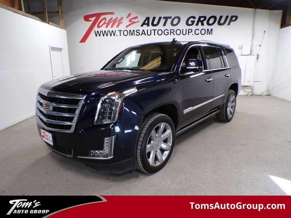 2017 Cadillac Escalade  - Tom's Auto Sales North