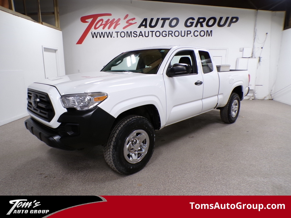 2018 Toyota Tacoma SR  - W60140L  - Toms Auto Sales West