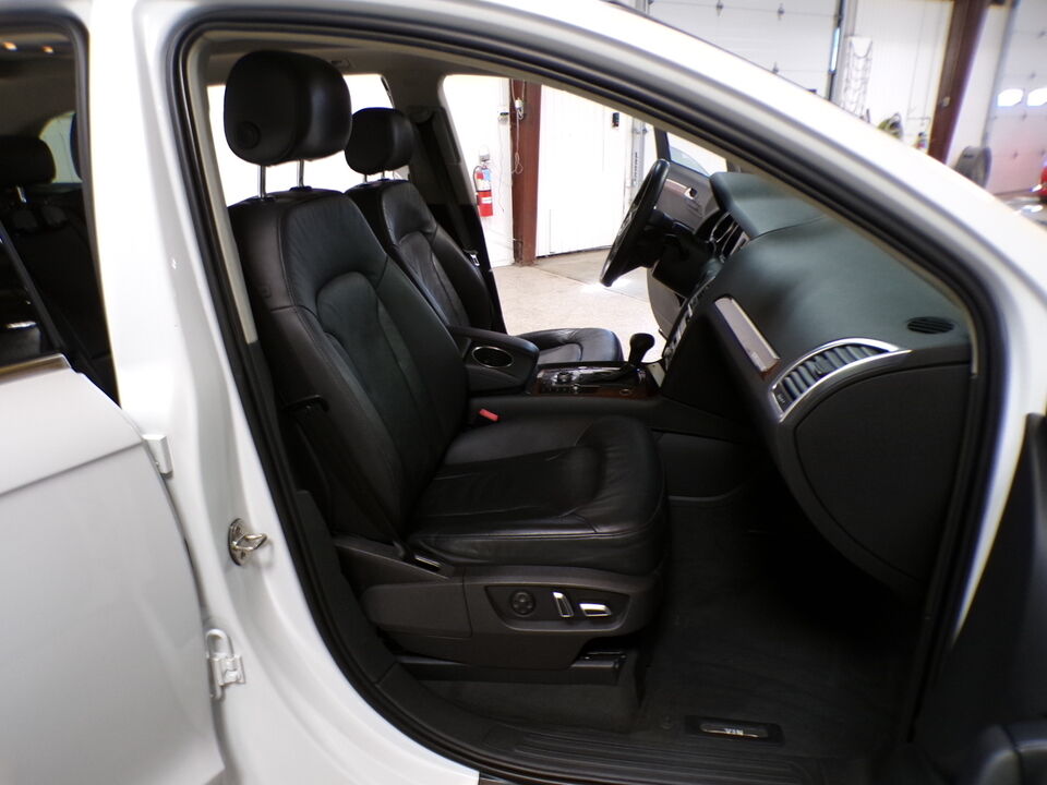 2015 Audi Q7  - Tom's Credit City