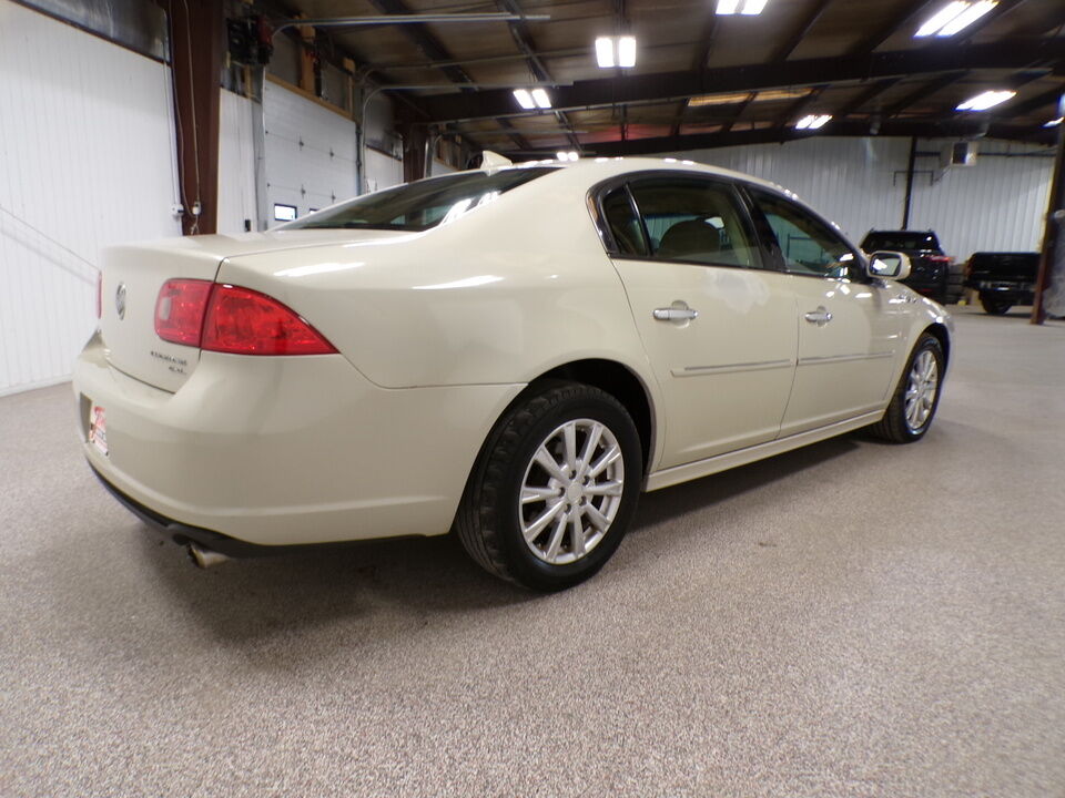 2011 Buick Lucerne  - Tom's Credit City