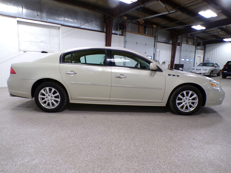2011 Buick Lucerne  - Tom's Credit City